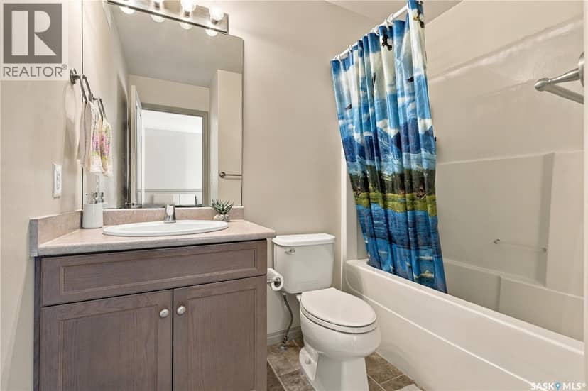 927 Glenview COVE — photo 14 of 40