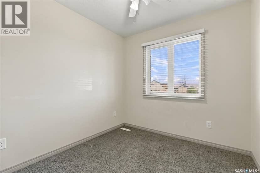 927 Glenview COVE — photo 18 of 40