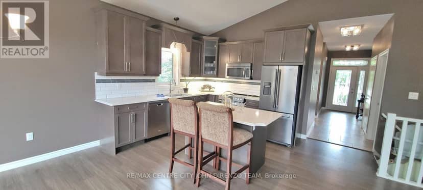 11 - 1 Vineden Drive — photo 15 of 27