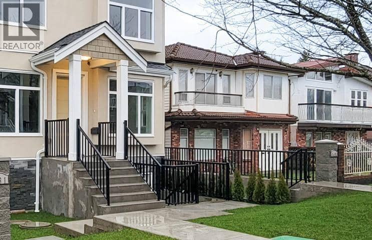 3433 E 23RD AVENUE, Vancouver, photo 2