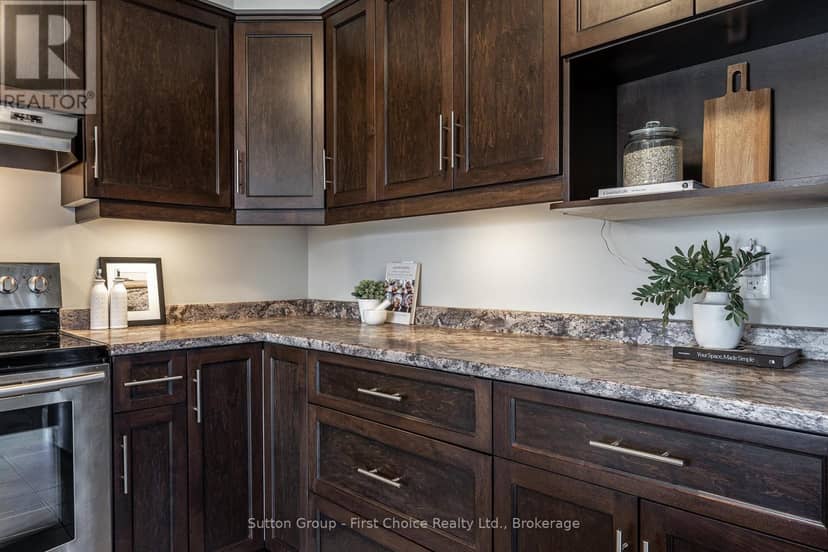 59 Bradshaw Drive — photo 12 of 40