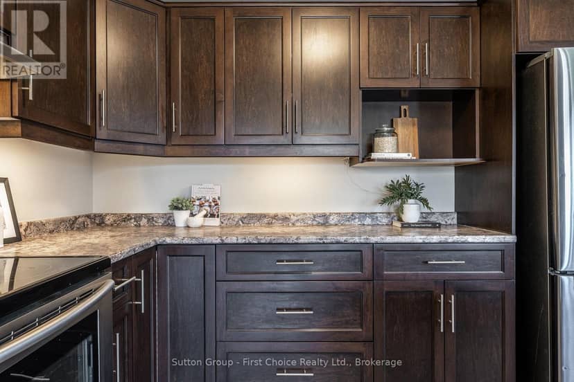 59 Bradshaw Drive — photo 13 of 40