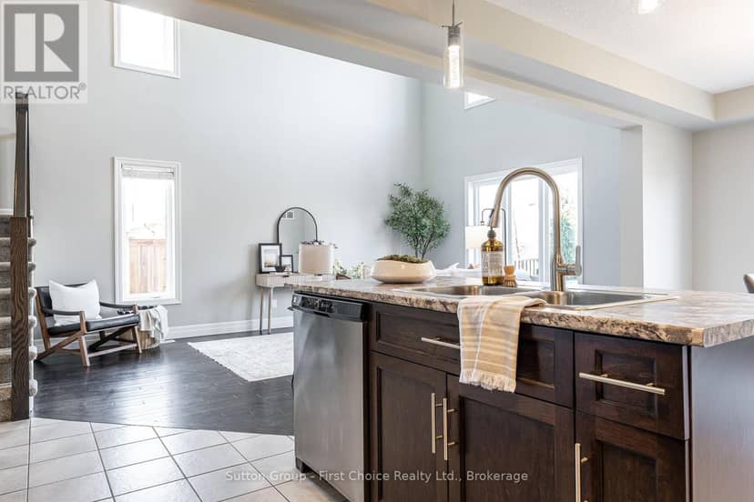 59 Bradshaw Drive — photo 14 of 40
