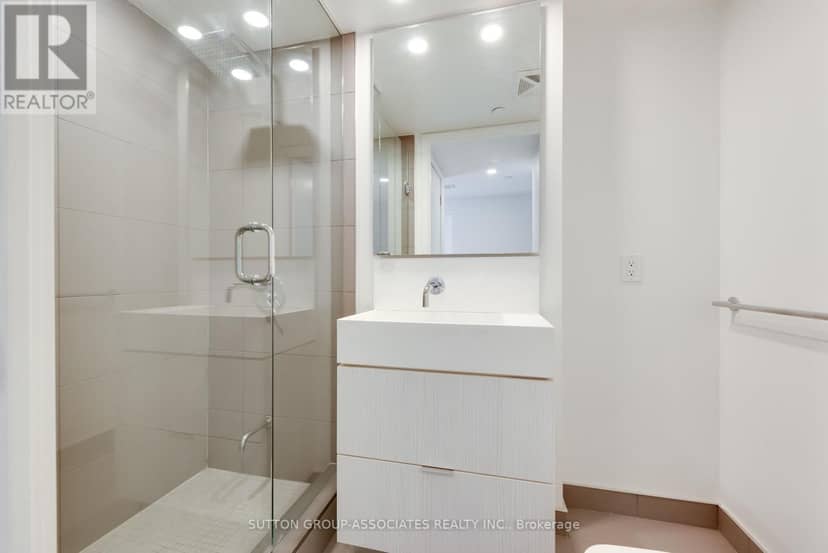 832 - 8 Hillsdale Avenue — photo 9 of 34