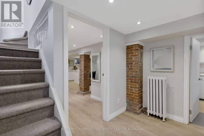 126 Hilton Avenue — photo 25 of 33
