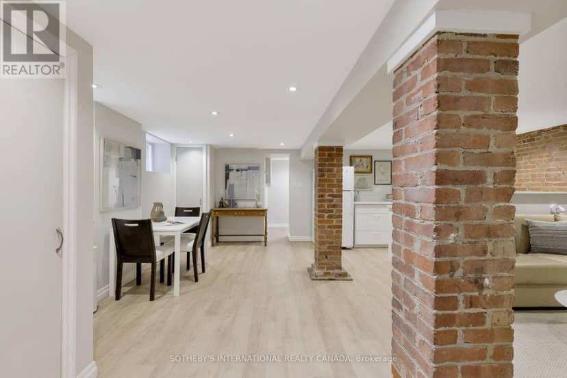 126 Hilton Avenue — photo 27 of 33