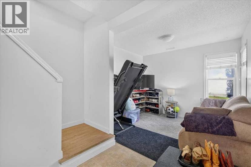 137 Bridlewood Lane SW, Calgary, photo 7