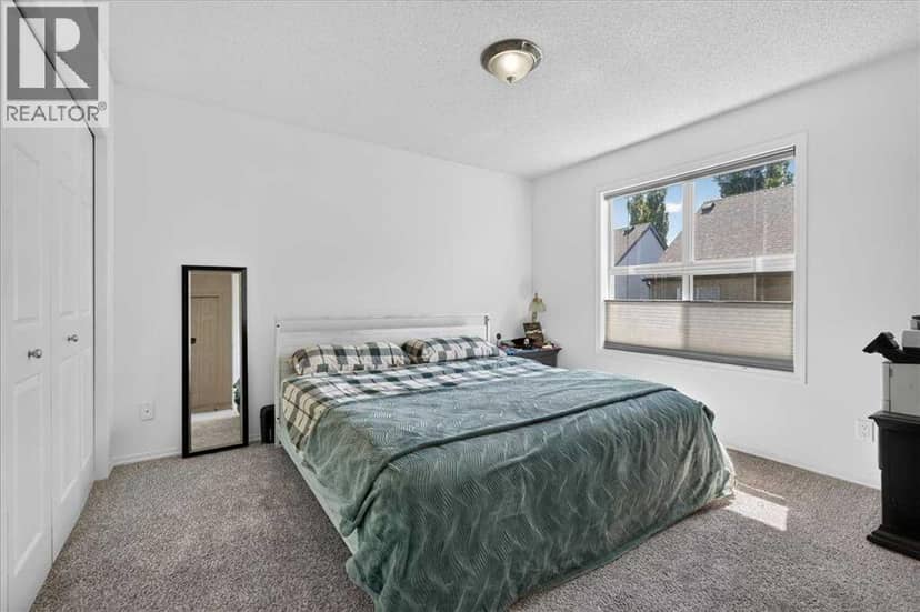137 Bridlewood Lane SW — photo 33 of 40