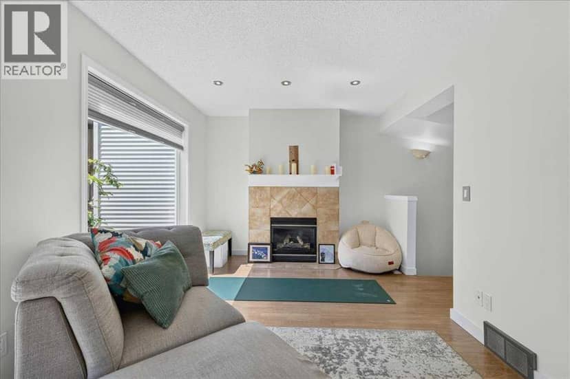 137 Bridlewood Lane SW — photo 22 of 40