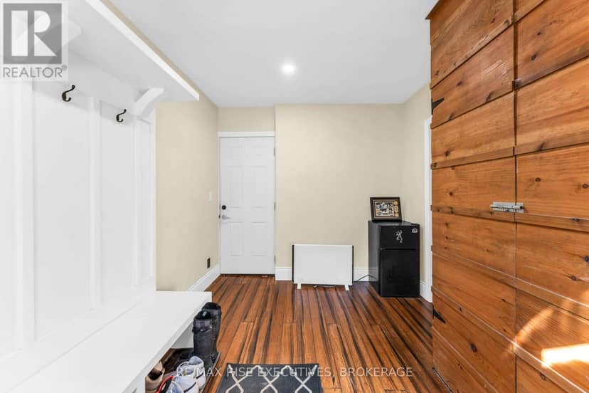 1664 Shore Road — photo 27 of 40