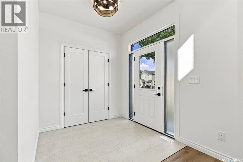 1401 Edward AVENUE — photo 4 of 39