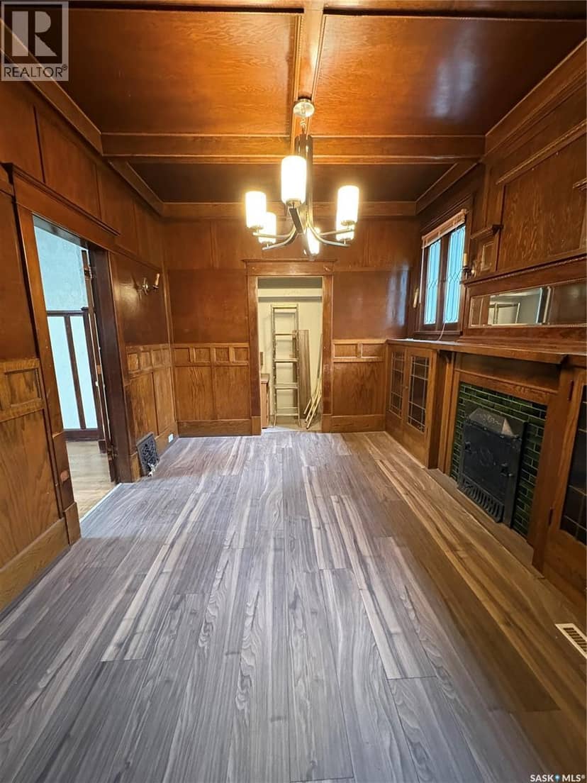 232 Burton STREET — photo 10 of 40