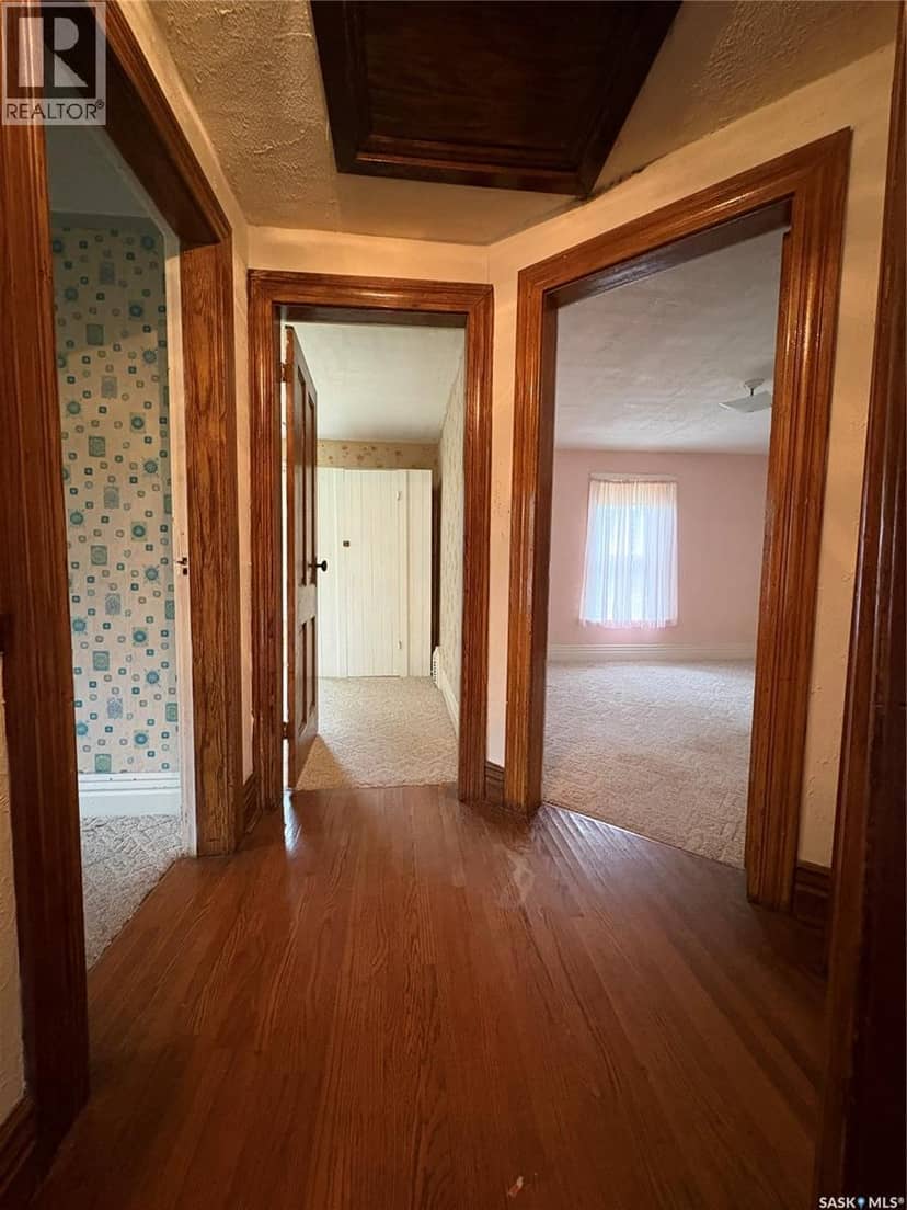232 Burton STREET — photo 21 of 40