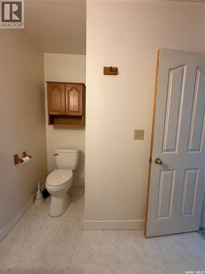 232 Burton STREET — photo 34 of 40