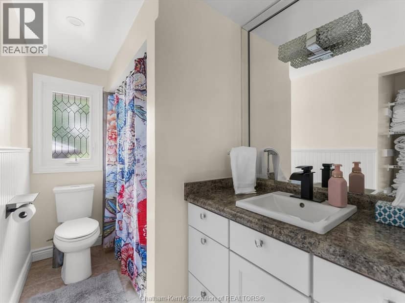 4113 Roseland DRIVE East — photo 17 of 40