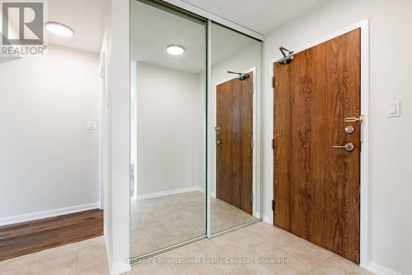 804 - 1230 Marlborough Court, Oakville, photo 5