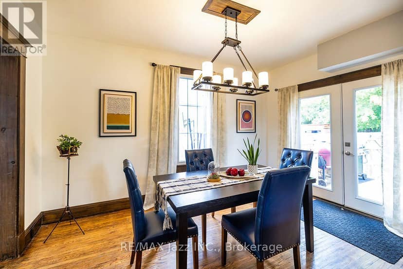 180 Olive Avenue — photo 4 of 20