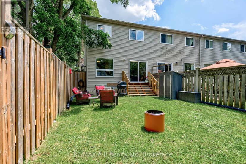 280 Railway Avenue — photo 10 of 40