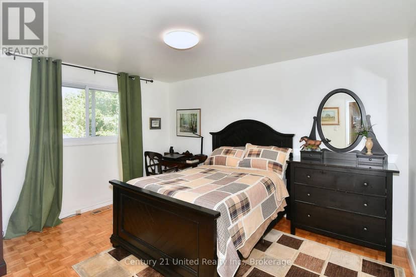 1812 Youngs Point Road — photo 16 of 40