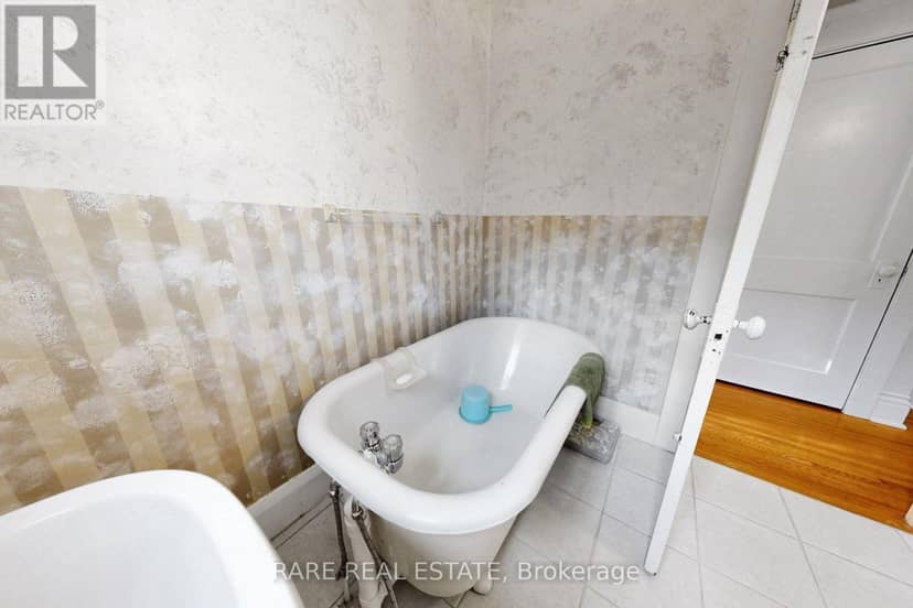 180 Atlas Avenue — photo 29 of 40