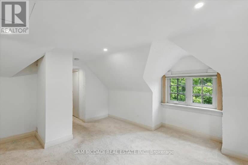 62 Maple Avenue S — photo 15 of 39