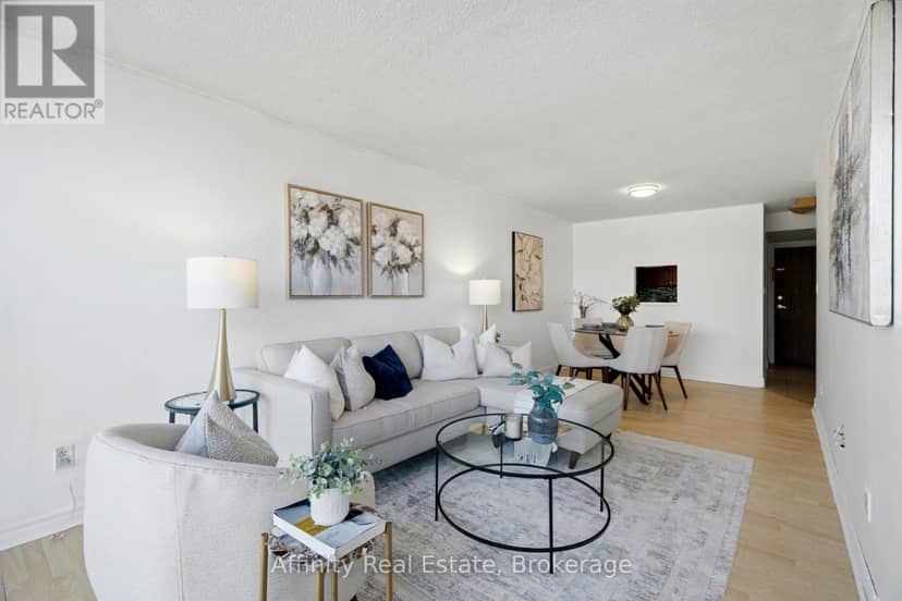 202 - 25 Agnes Street — photo 18 of 27