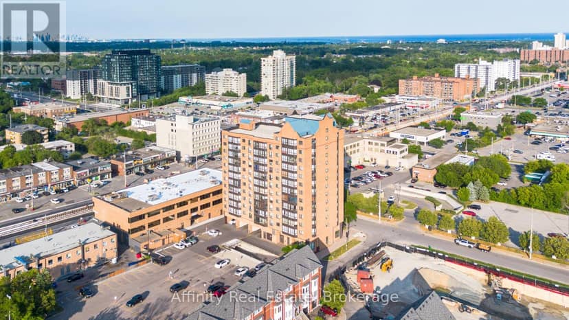 202 - 25 Agnes Street — photo 4 of 27