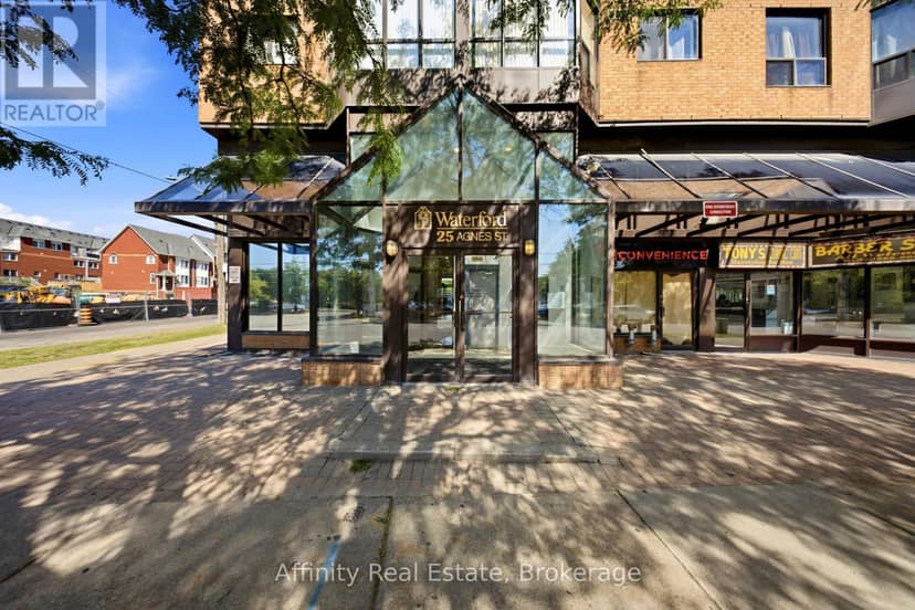 202 - 25 Agnes Street — photo 7 of 27