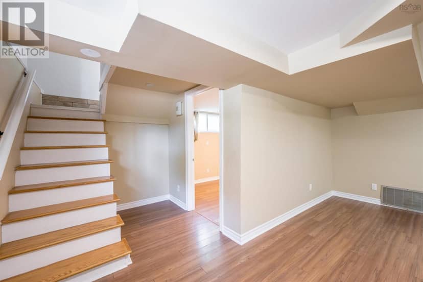 51 Hazelhurst Street — photo 22 of 32