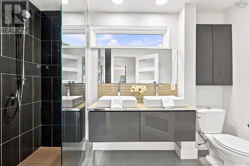 51 Hazelhurst Street — photo 14 of 32