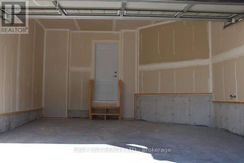 298 Mullighan Gardens — photo 4 of 29
