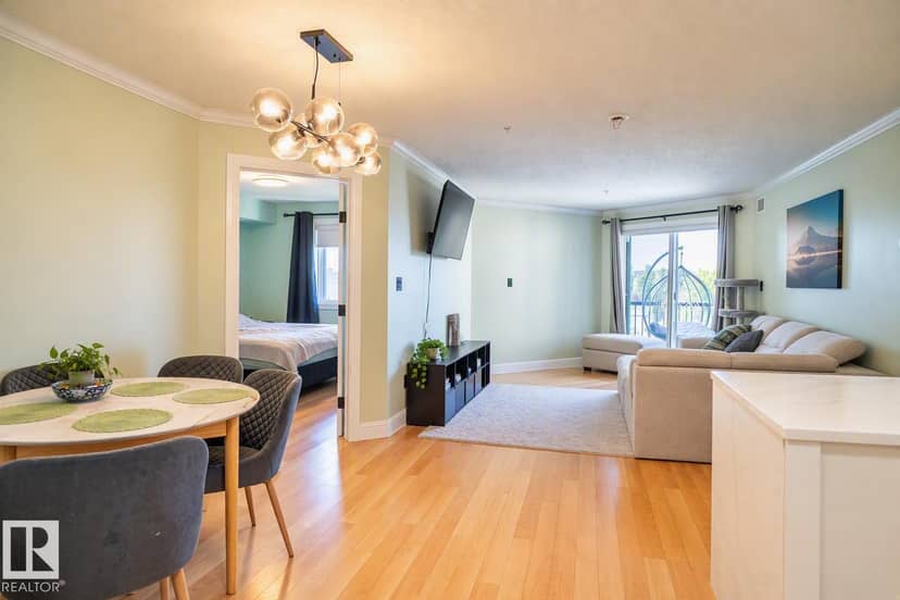#307 13111 140 AV NW, Edmonton, photo 3