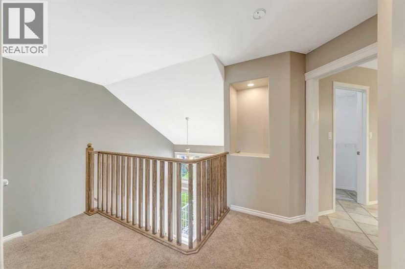 1705 52 Avenue — photo 17 of 40