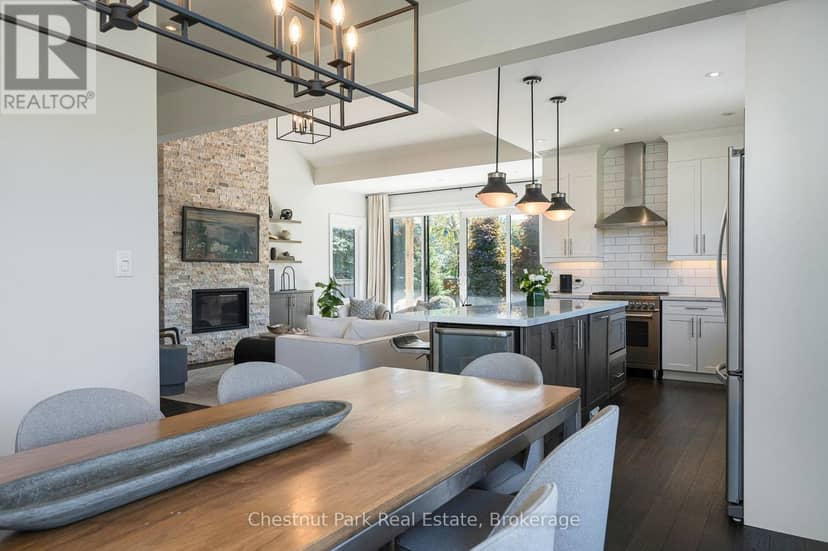 154 Brooker Boulevard — photo 13 of 40