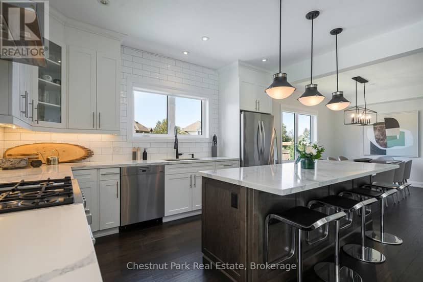 154 Brooker Boulevard — photo 11 of 40