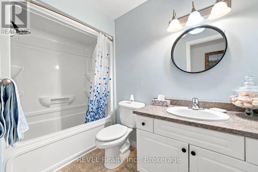3A - 37 Lakebreeze Court — photo 14 of 24