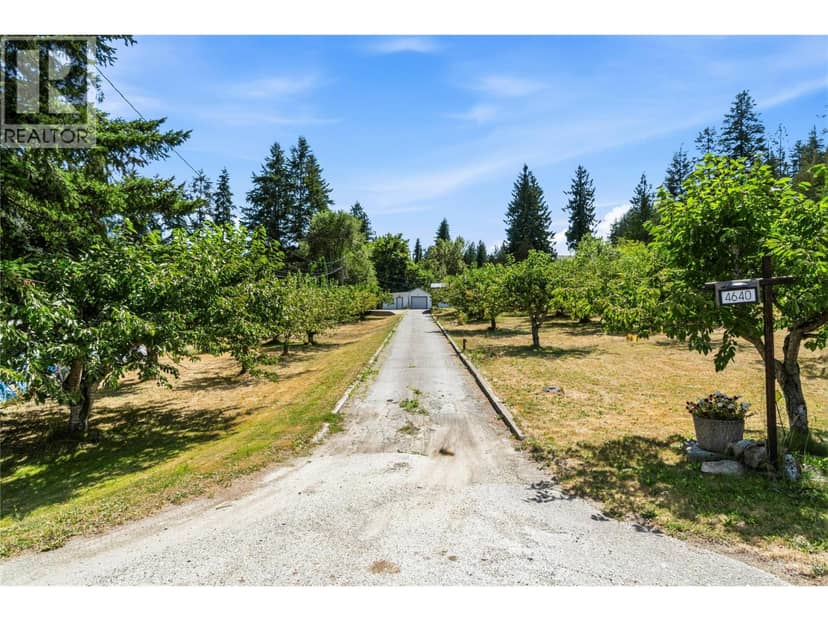 4640 70 Avenue NE, Salmon Arm, photo 4