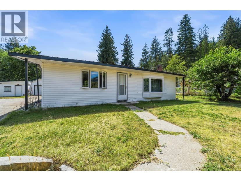 4640 70 Avenue NE, Salmon Arm, photo 2