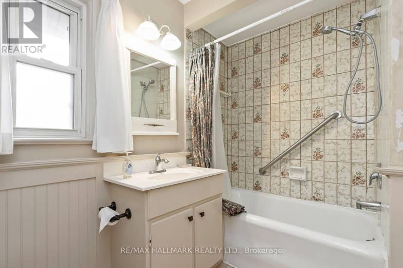 48 Chatsworth Drive — photo 31 of 36