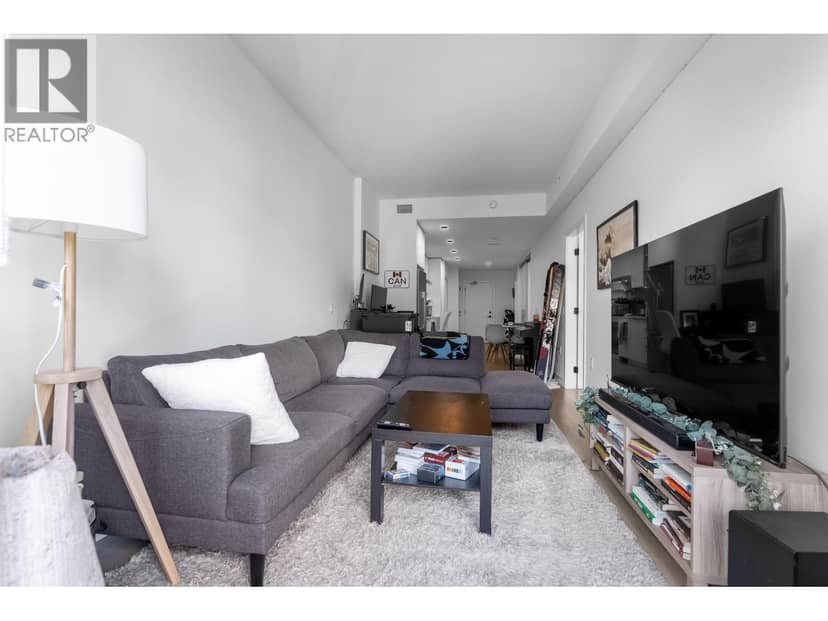 317 422 E 3RD STREET, North Vancouver, photo 3