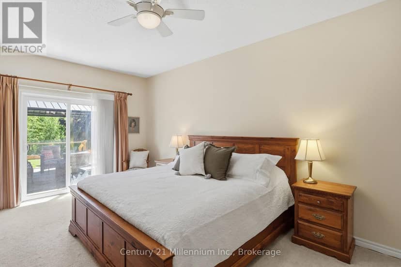 18 Thomas Drive — photo 19 of 40