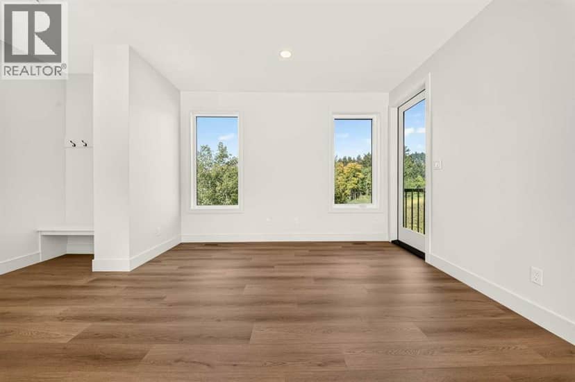 8603 25 Avenue — photo 11 of 40