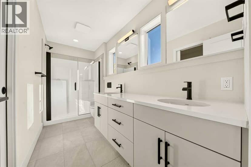 8603 25 Avenue — photo 30 of 40