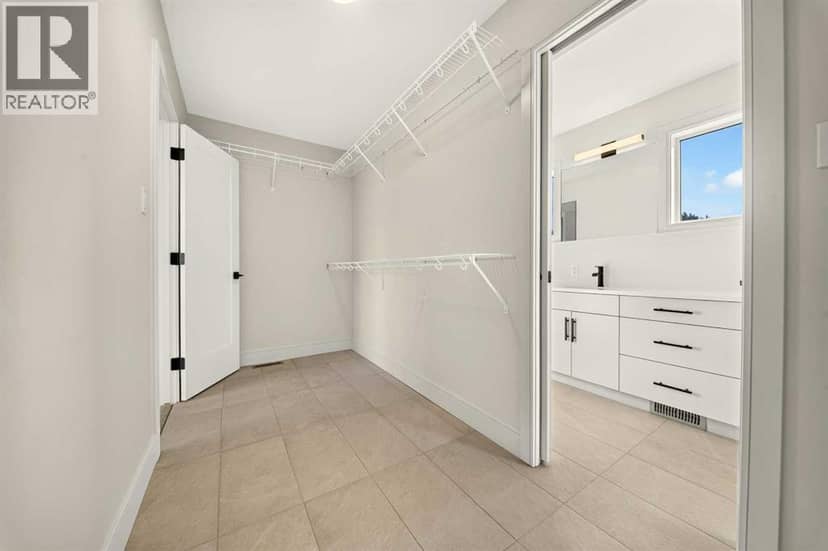 8603 25 Avenue — photo 27 of 40