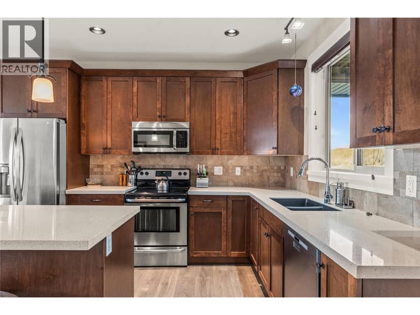 121 Blackcomb Court, Vernon, photo 7