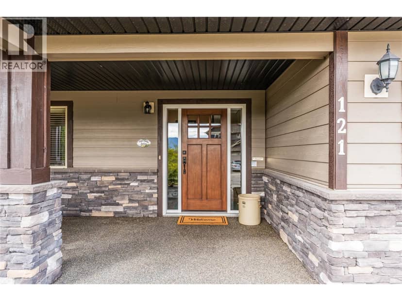 121 Blackcomb Court, Vernon, photo 3
