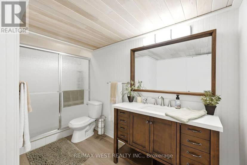 916 Silversmith Street — photo 11 of 12