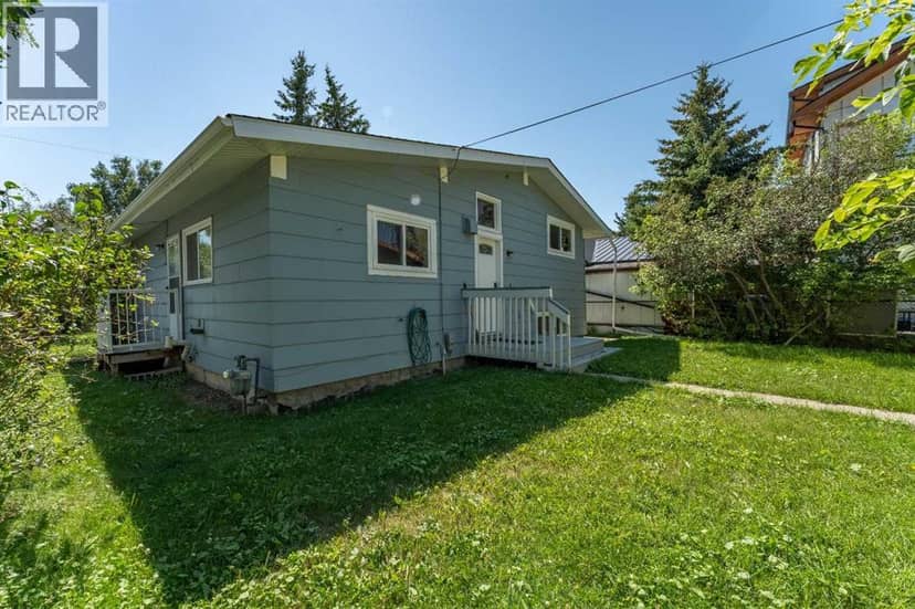 106 Elma Street W — photo 26 of 32
