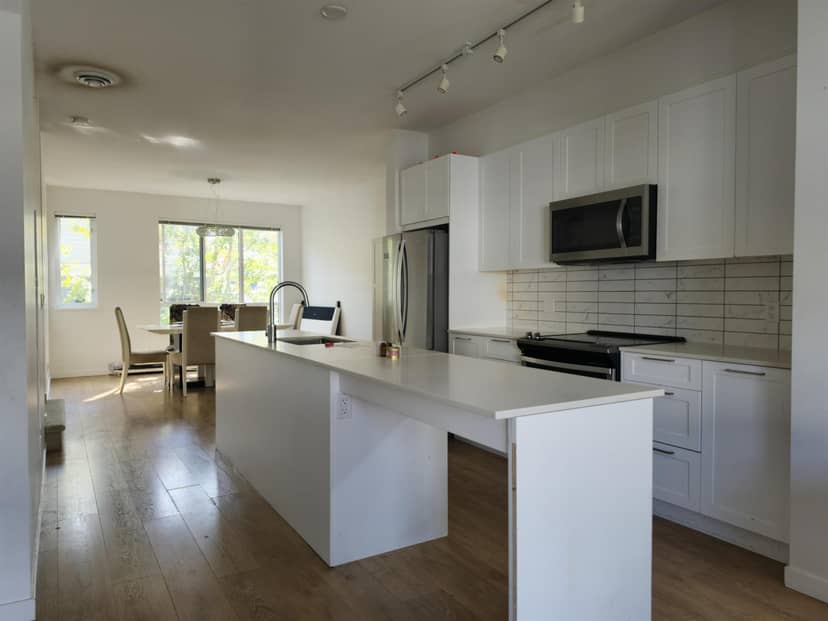708 18505 LAURENSEN PLACE, Surrey, photo 6