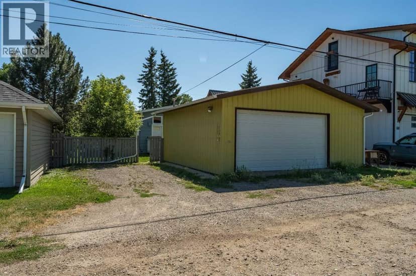 106 Elma Street W — photo 29 of 32